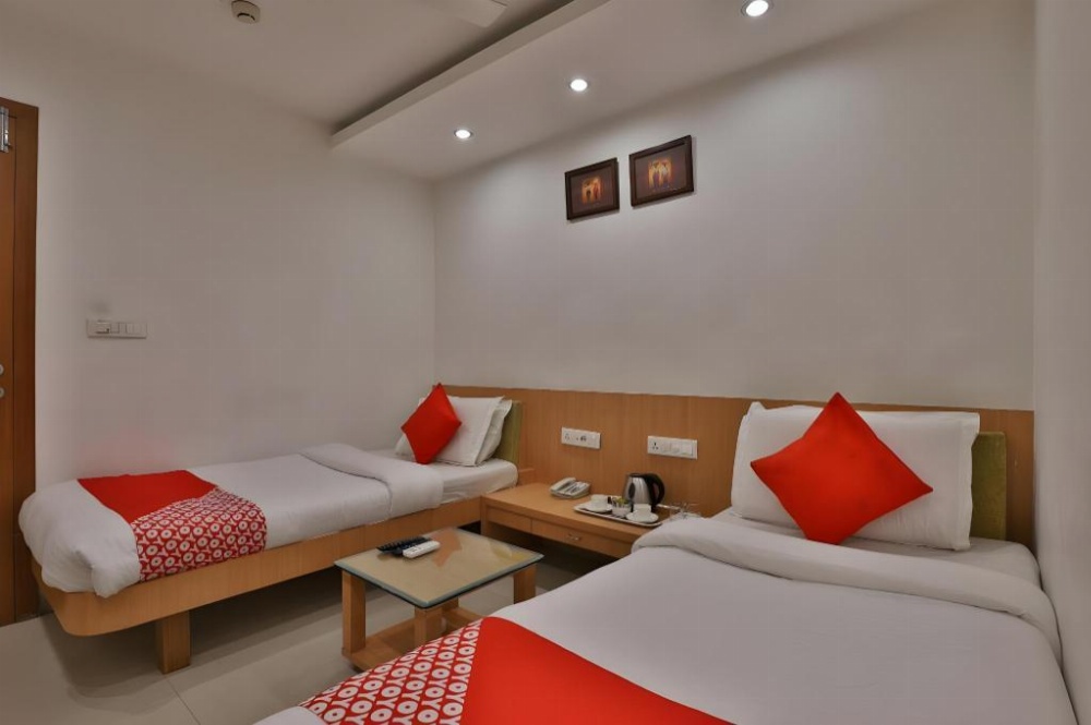 Room image 4