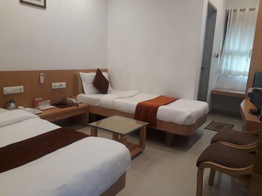 Room image 5